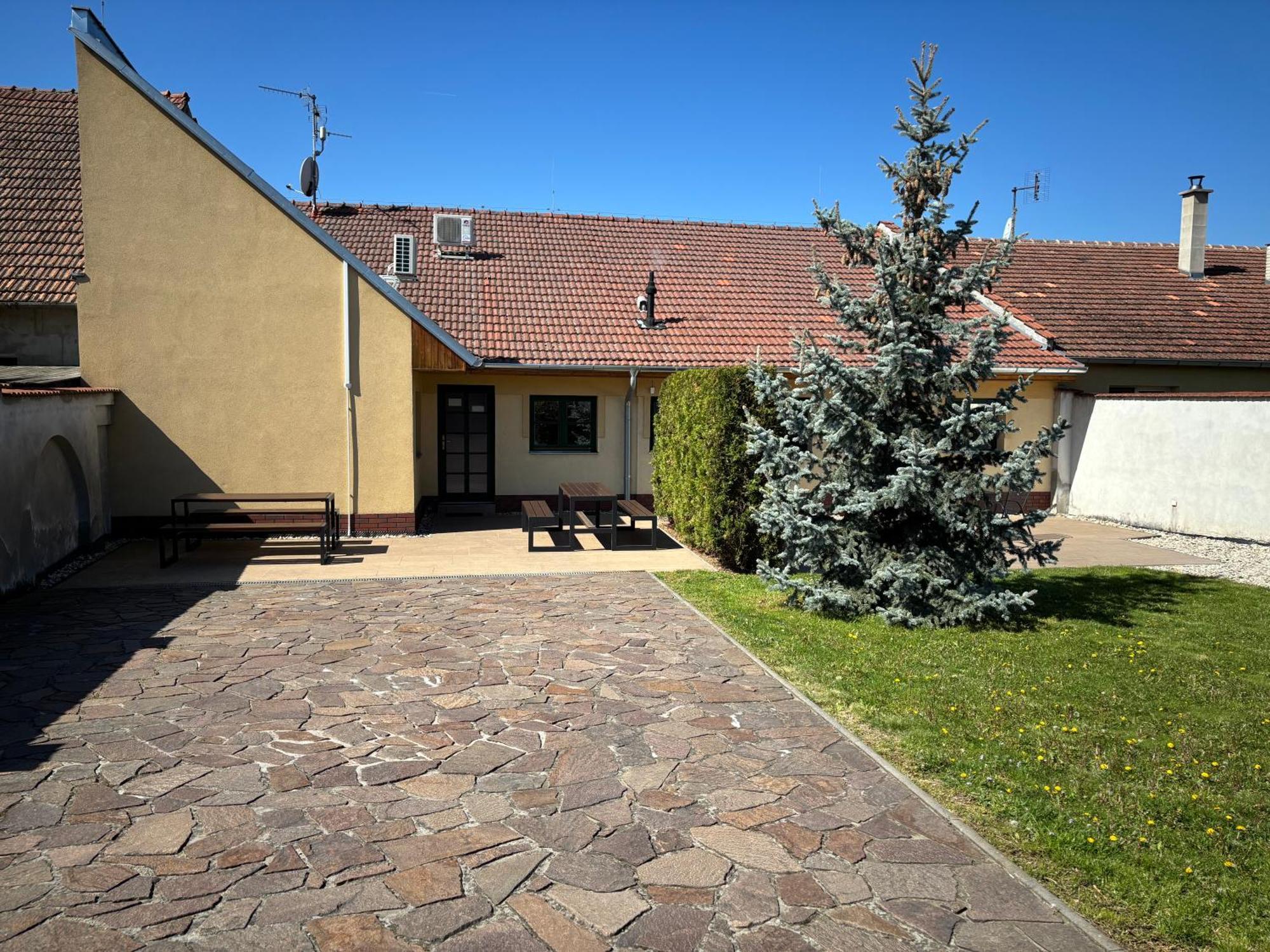 Pension Max Valtice Buitenkant foto